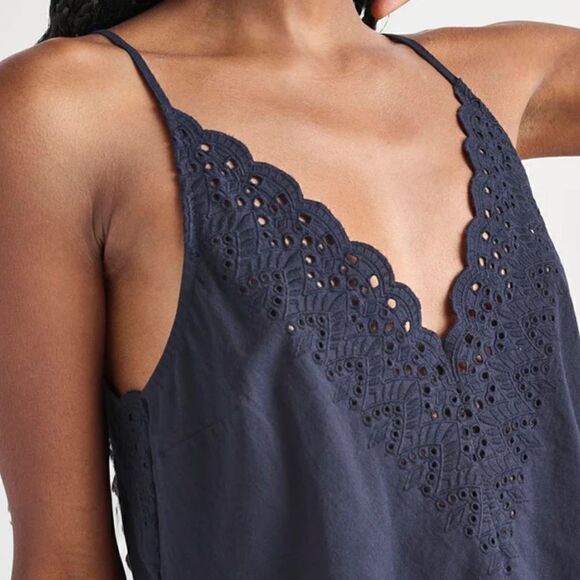 NWT Splendid Eyelet Navy Blue Tank M V Neck Cotton Adjustable Straps Loose Fit - Picture 6 of 14